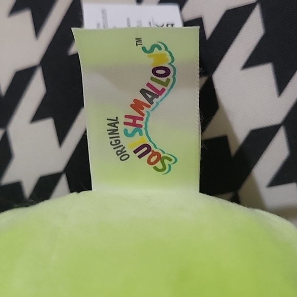 Pilar 8" Squishmallow Grasshopper - Picture 2 of 4